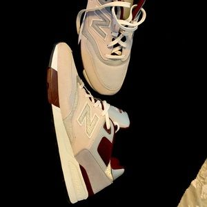 Like new, New Balance 597